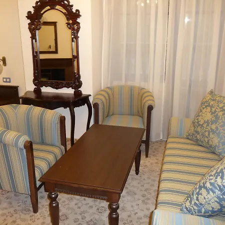 Park Izvorite 科泰尔