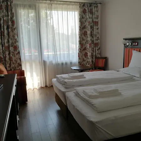 Park Izvorite 3*