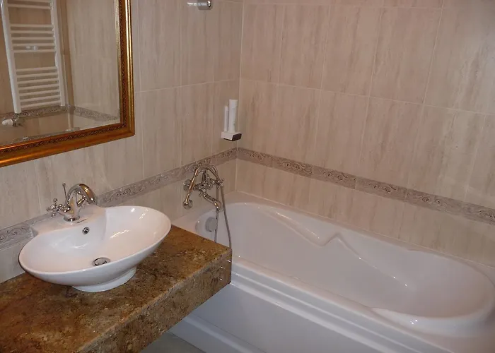 Park Izvorite منتجع كوتيل