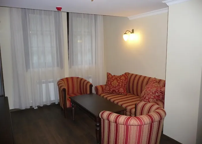 Park Izvorite Κότελ